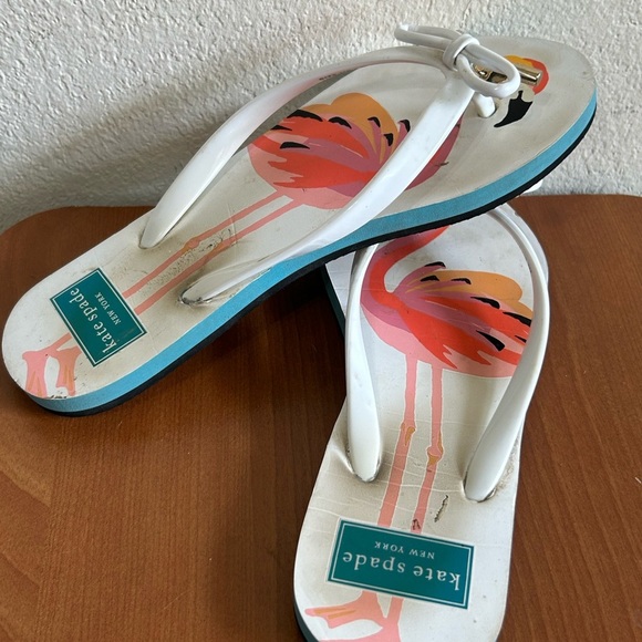 Kate Spade Flamingo Flip Flops - White Bow Spade Logo - Picture 5 of 7